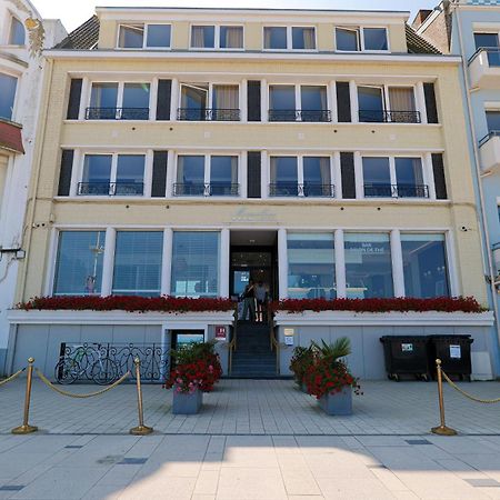 Hotel Merveilleux Cote Mer Duinkerke Buitenkant foto