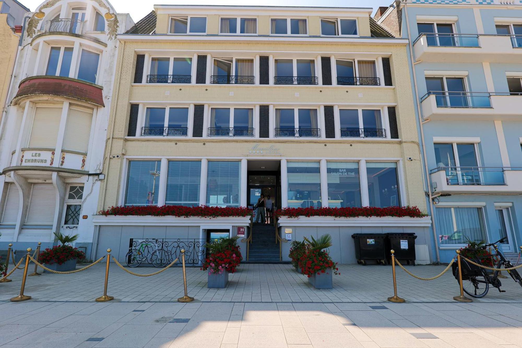 Hotel Merveilleux Cote Mer Duinkerke Buitenkant foto