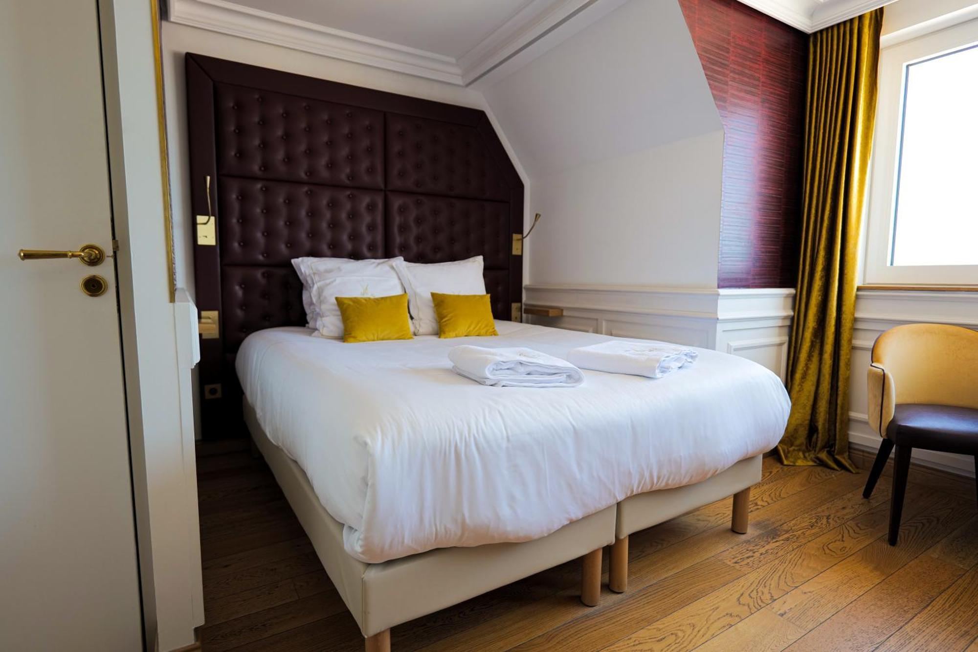 Hotel Merveilleux Cote Mer Duinkerke Buitenkant foto