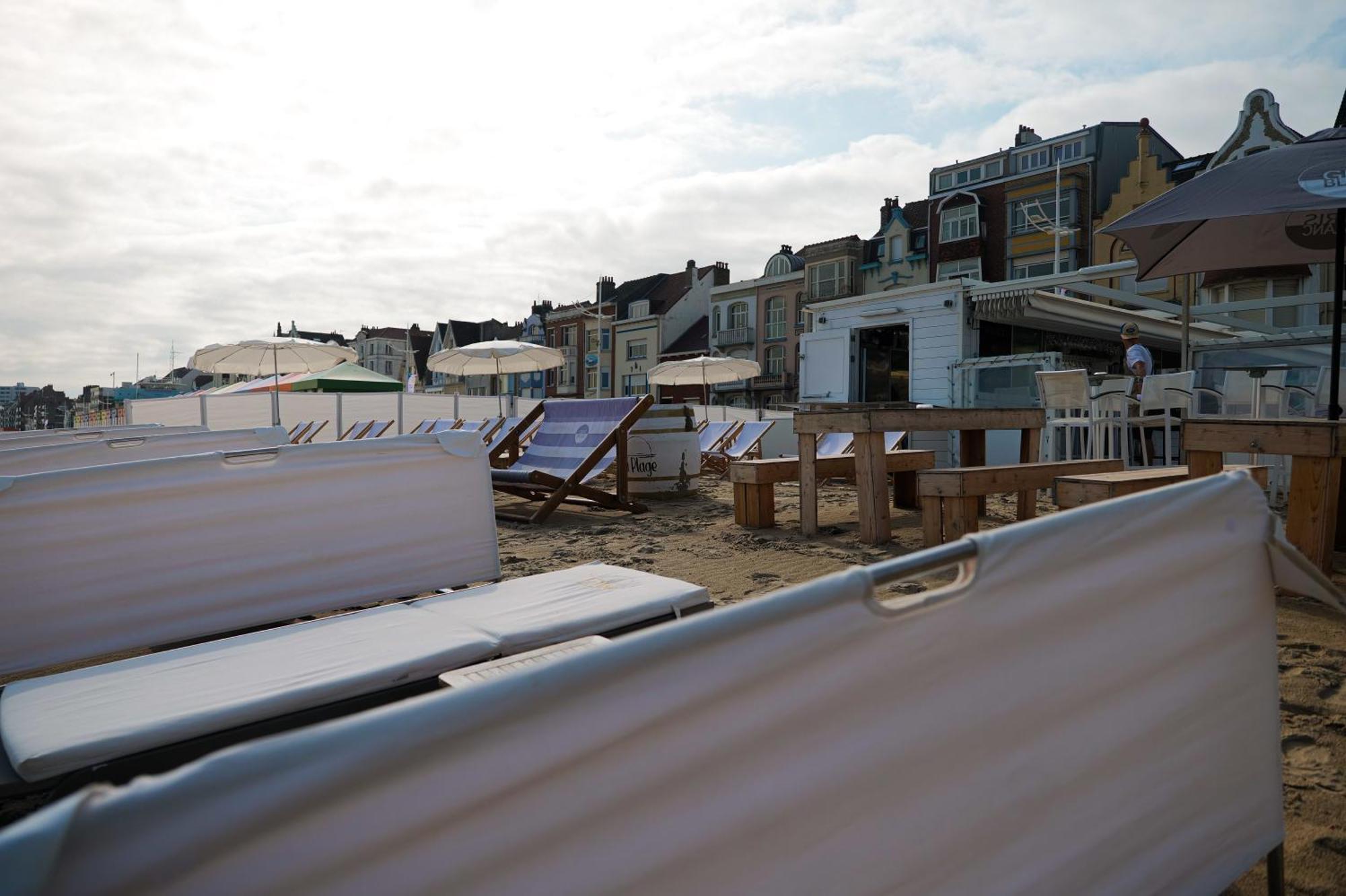 Hotel Merveilleux Cote Mer Duinkerke Buitenkant foto