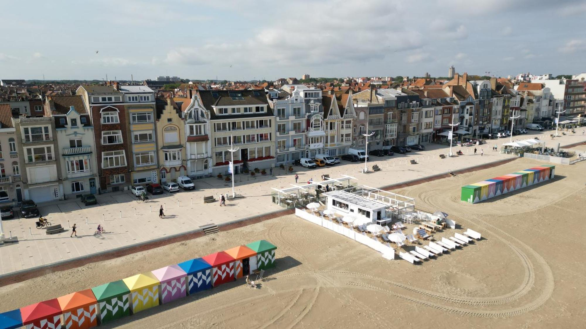 Hotel Merveilleux Cote Mer Duinkerke Buitenkant foto